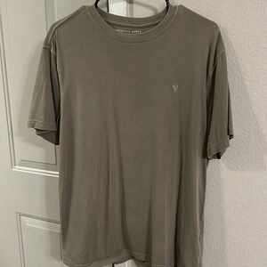 American Eagle T-Shirt (L)